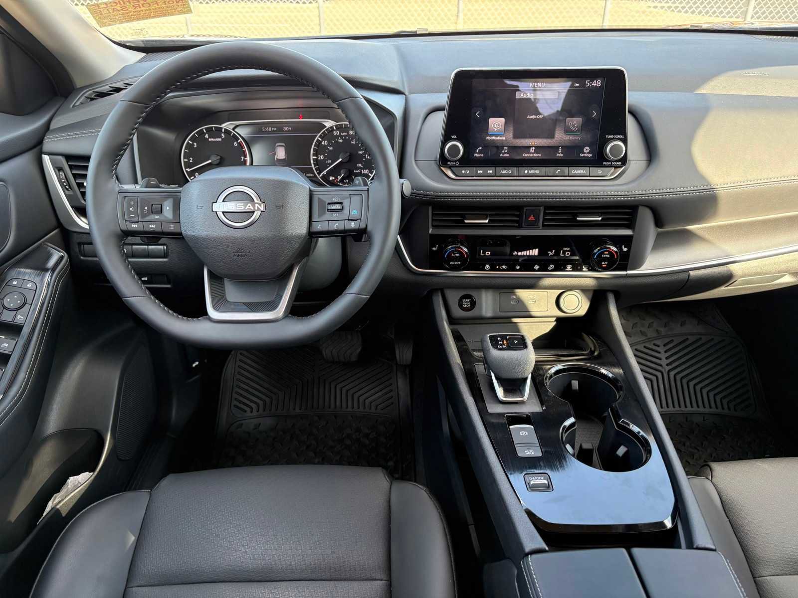 Used 2026 Nissan Rogue SV w/ SV Premium Package image 12