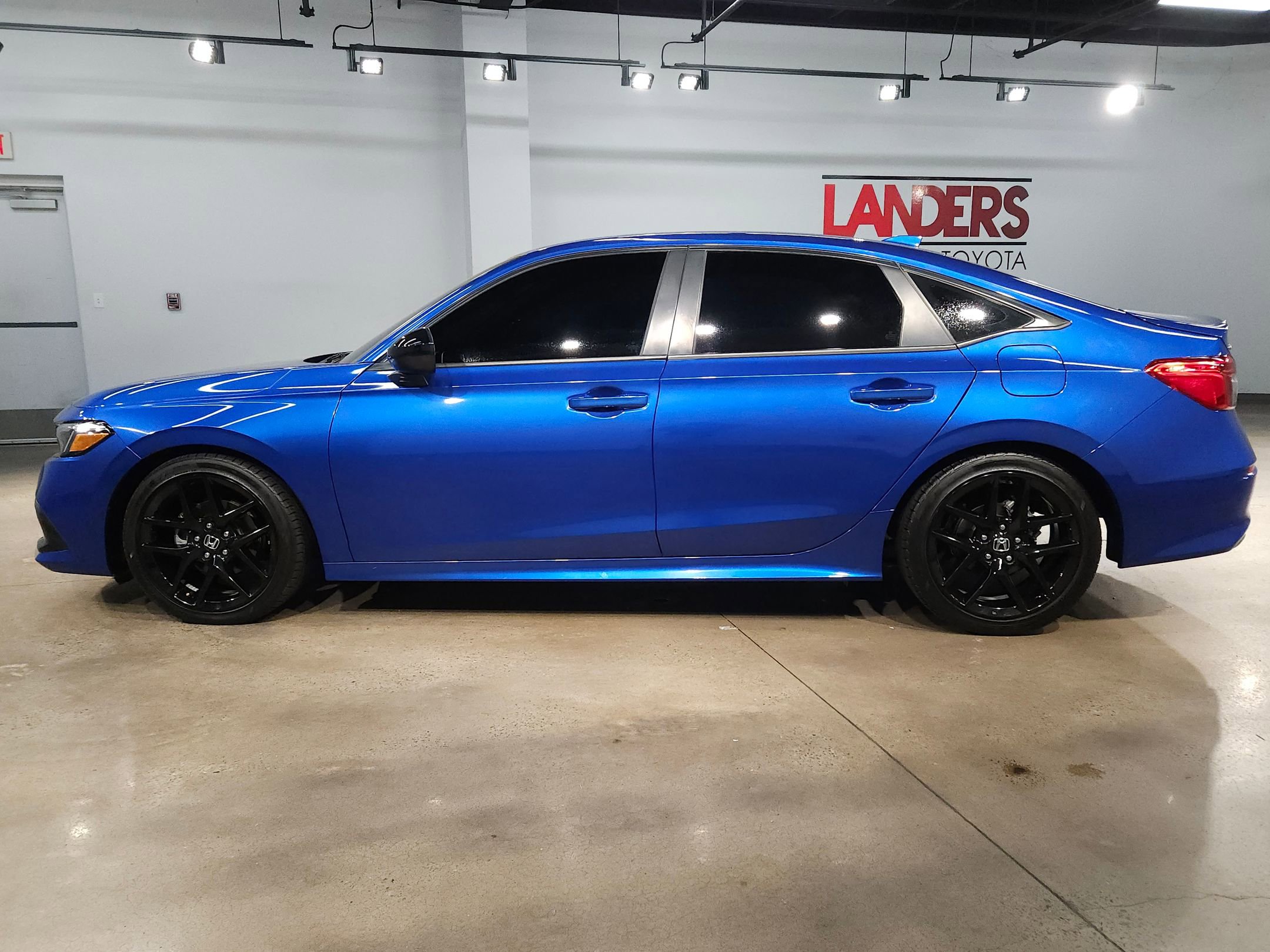 Used 2024 Honda Civic Sport image 4