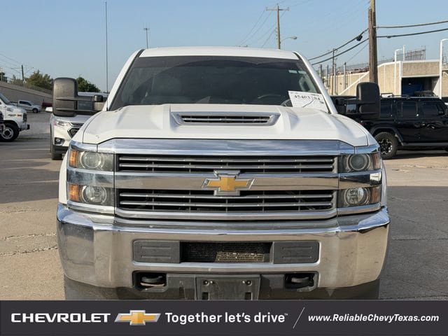 Used 2017 Chevrolet Silverado 3500 W/T AWD/4WD image 2