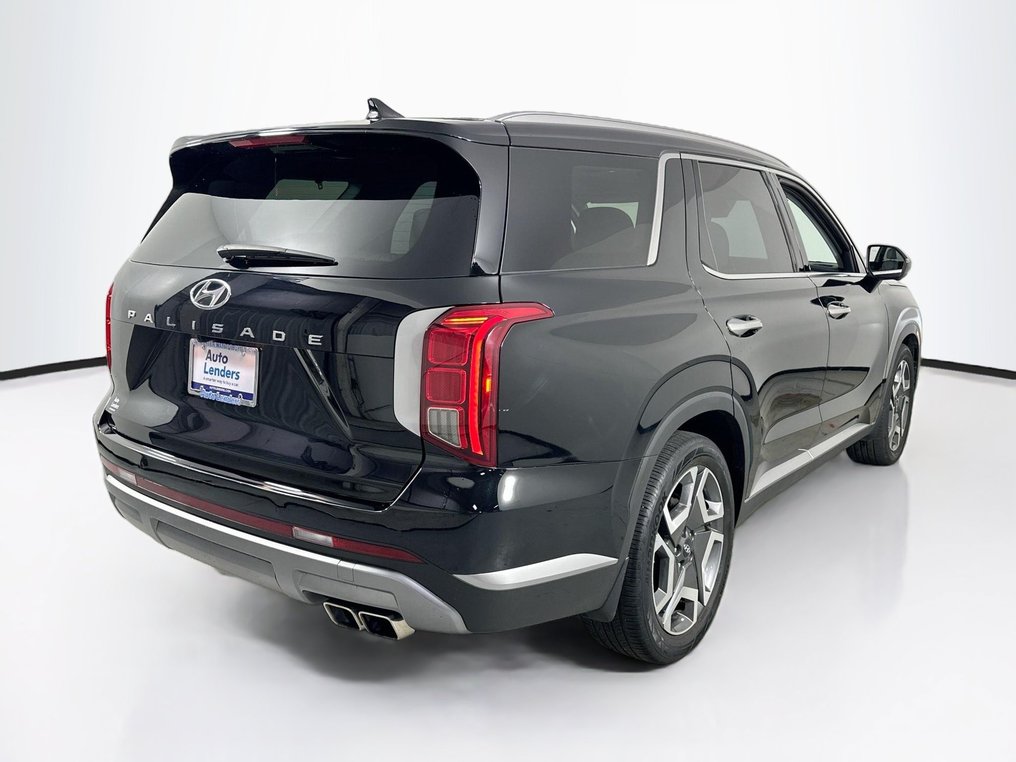 Used 2023 Hyundai Palisade SEL w/ Premium Package FWD image 5