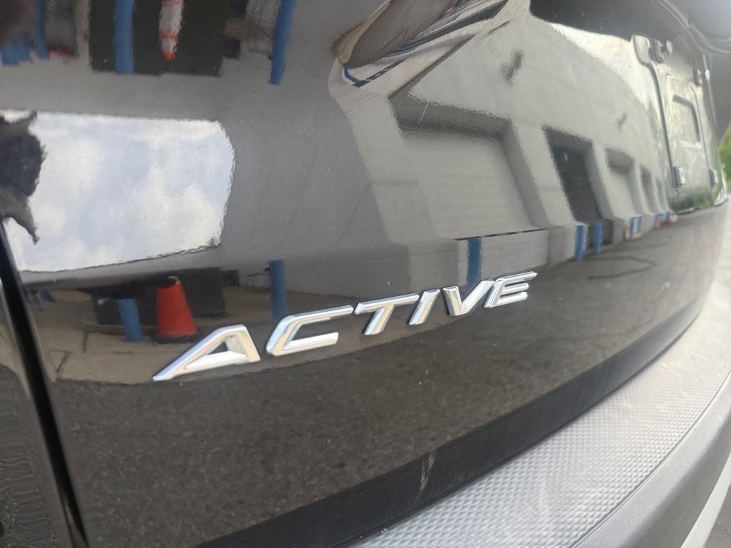 Used 2025 Ford Escape Active AWD/4WD image 31