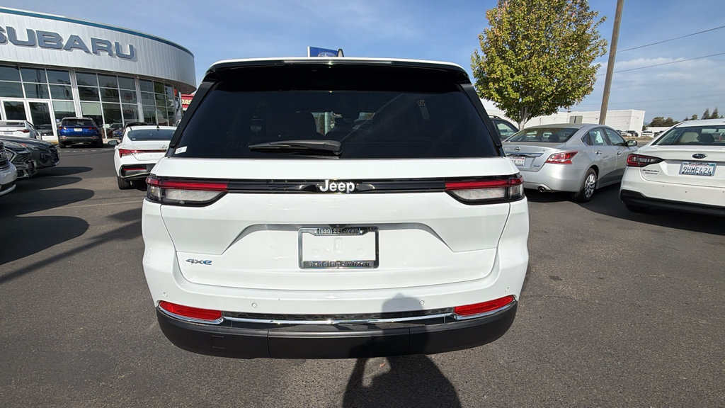 Used 2024 Jeep Grand Cherokee Limited 4xe AWD/4WD image 5
