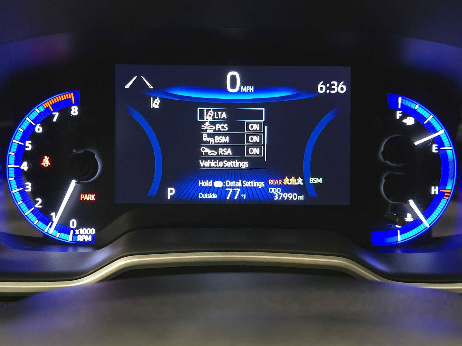 Used 2020 Toyota Corolla XSE FWD image 11