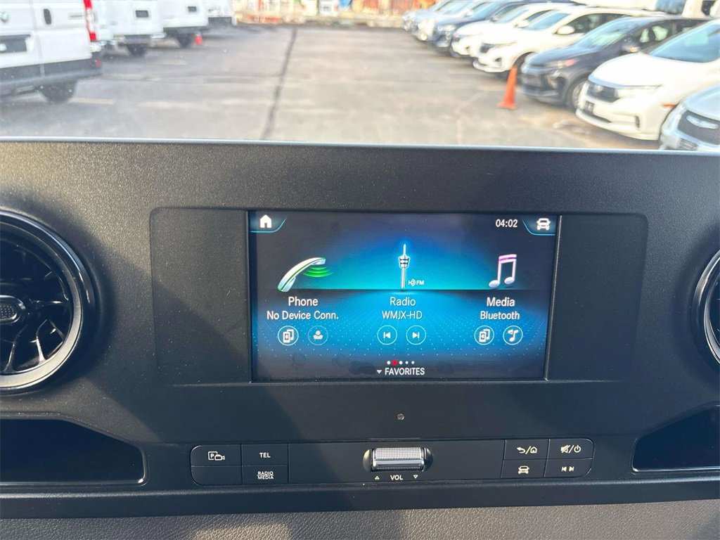 Used 2022 Mercedes-Benz Sprinter 4500 image 24