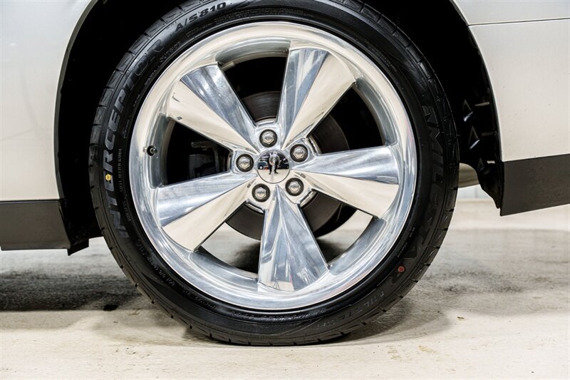 Used 2010 Dodge Challenger SE RWD image 10