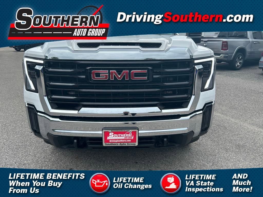 New 2025 GMC Sierra 2500 Pro image 1