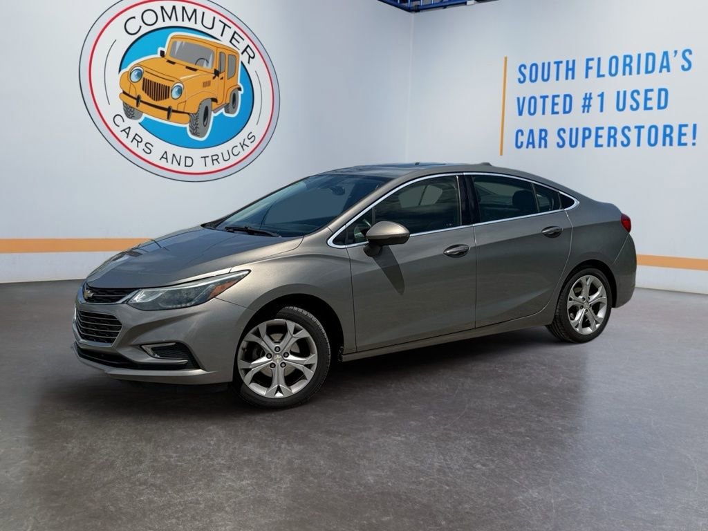 Used 2018 Chevrolet Cruze Premier FWD image 2