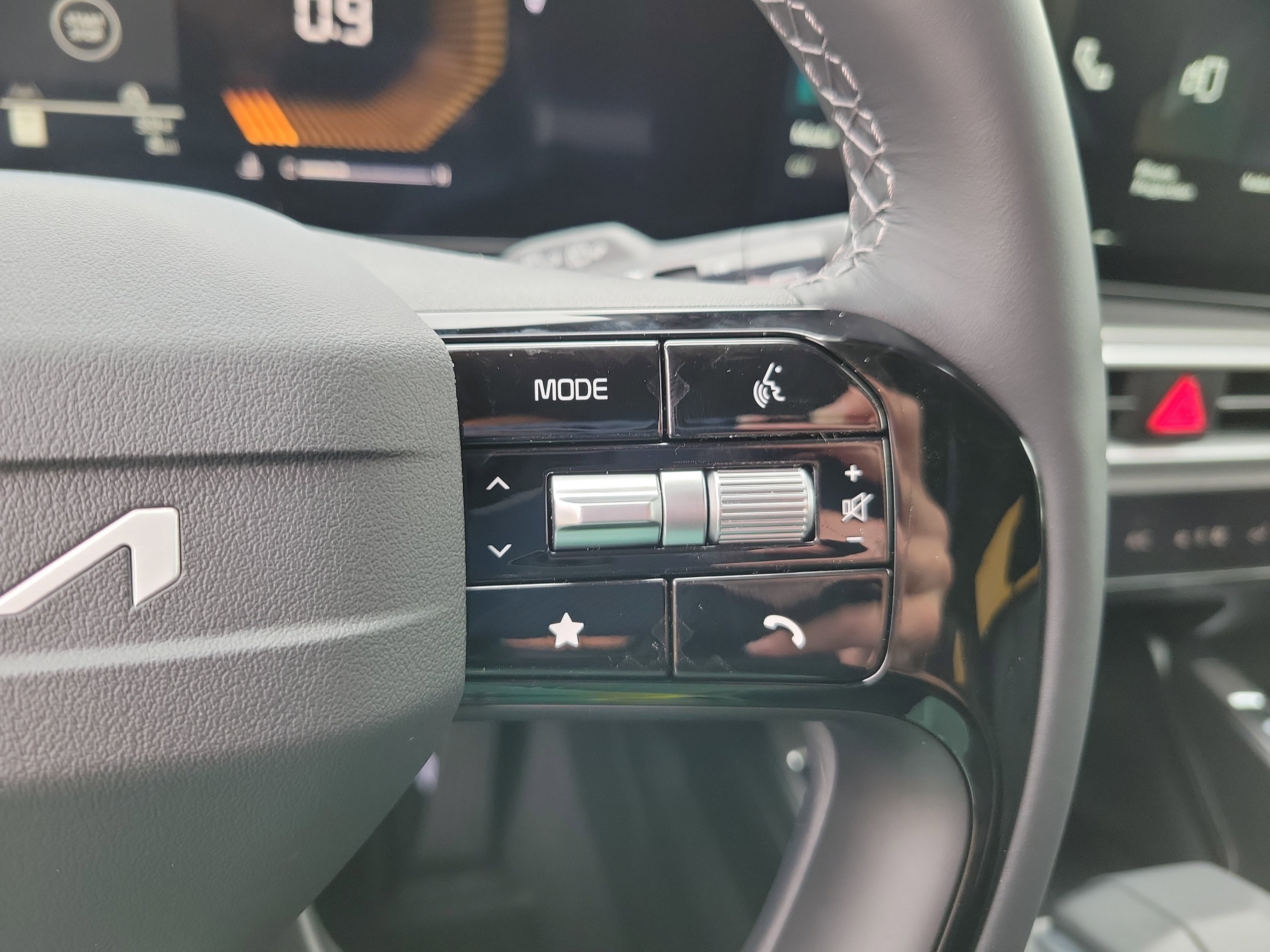 New 2026 Kia Sorento S image 15