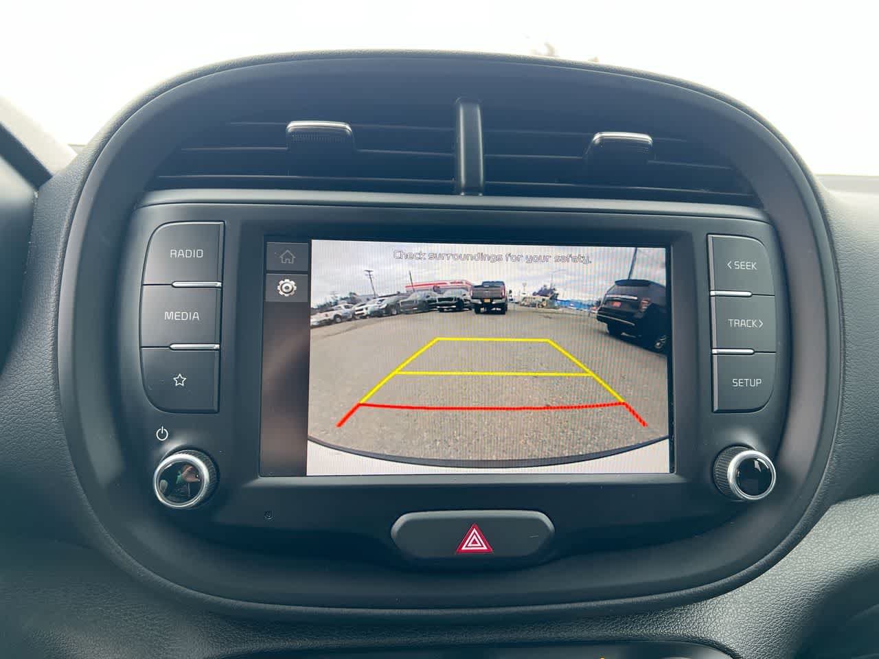 Used 2024 Kia Soul LX w/ Option Group 015 FWD image 17