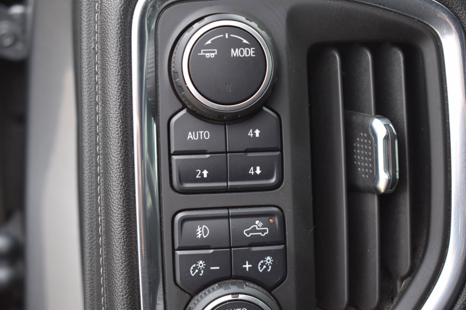 Used 2021 Chevrolet Silverado 1500 LT Trail Boss w/ Convenience Package II image 26