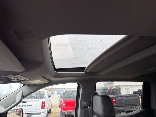 Used 2022 Chevrolet Silverado 1500 LTZ w/ LTZ Premium Package image 9