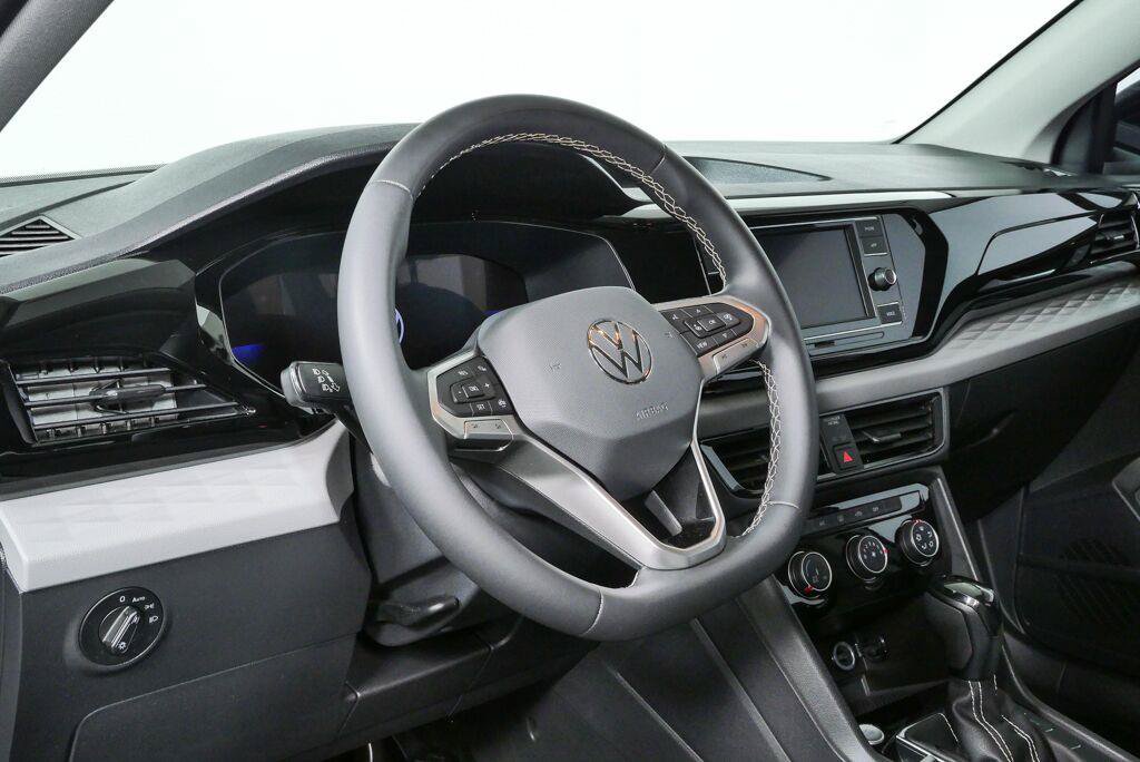 Certified 2023 Volkswagen Taos S FWD image 4