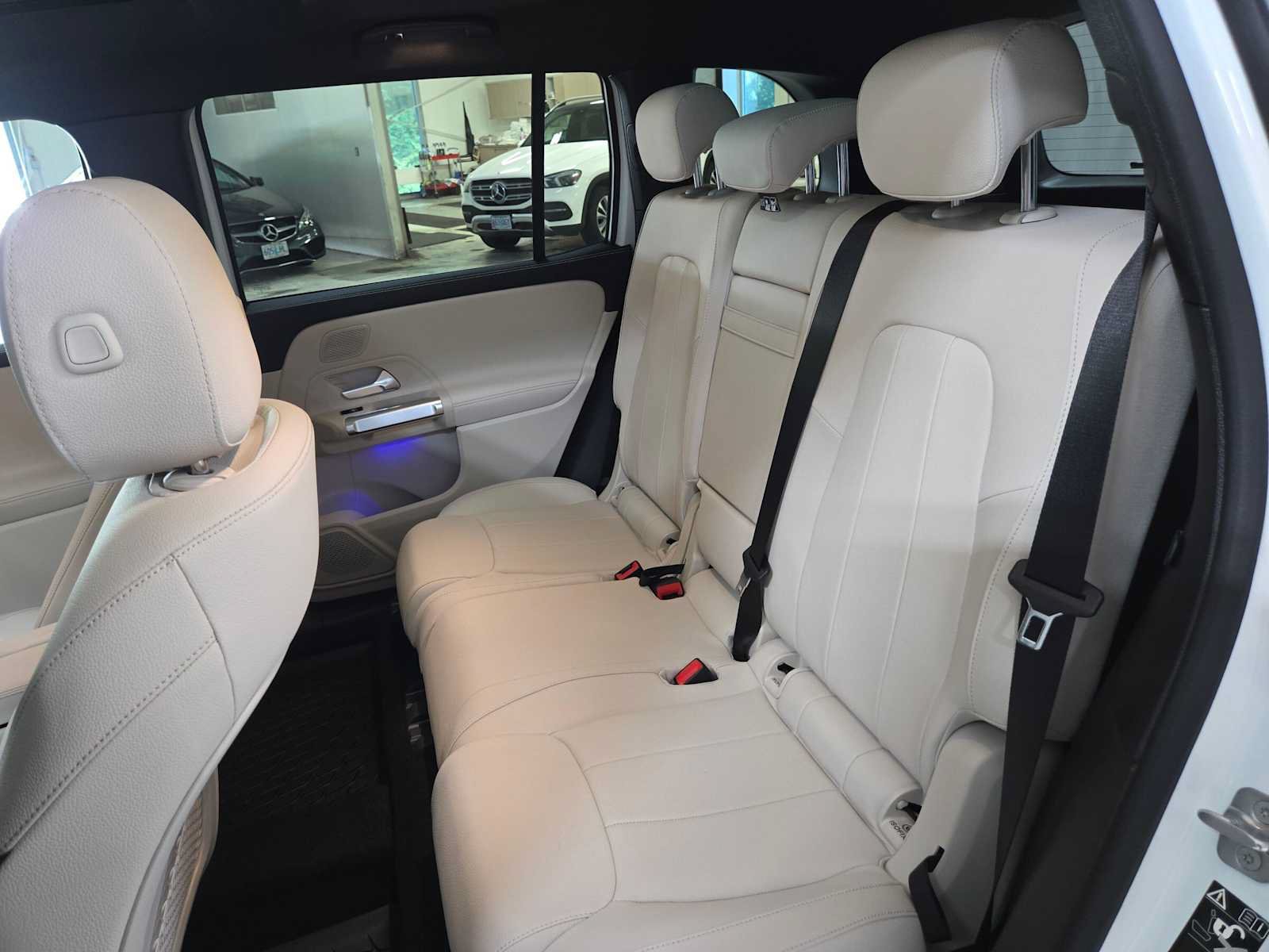 New 2026 Mercedes-Benz GLB 250 4MATIC image 17
