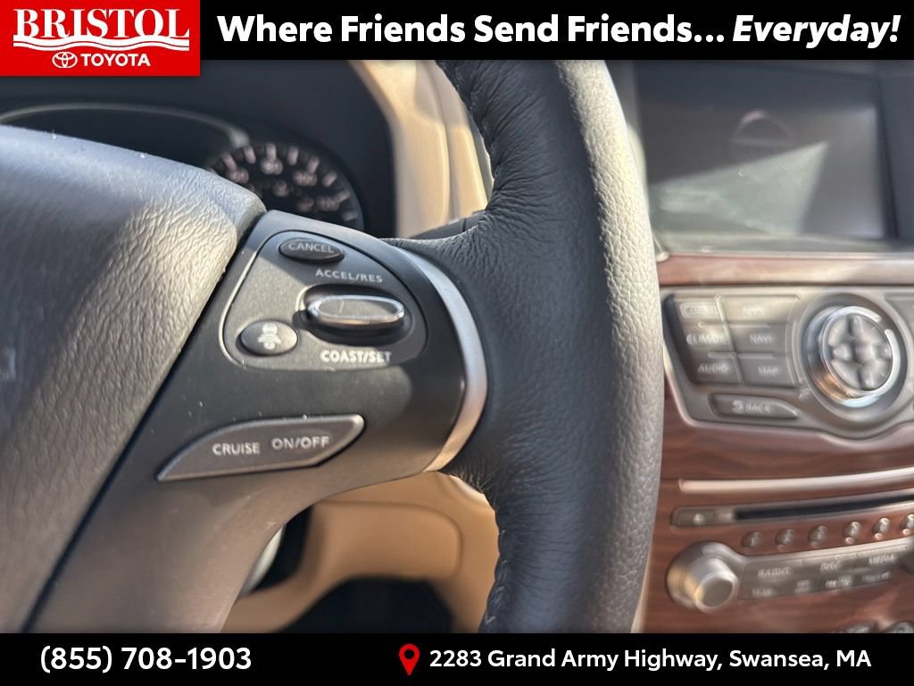 Used 2018 Nissan Pathfinder Platinum AWD/4WD image 28