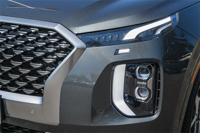 Certified 2022 Hyundai Palisade Calligraphy w/ Winter Package image 12