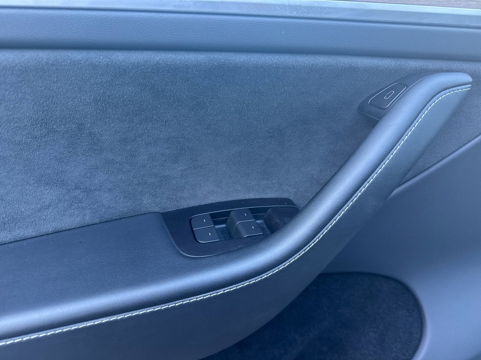 Used 2023 Tesla Model Y Long Range image 11