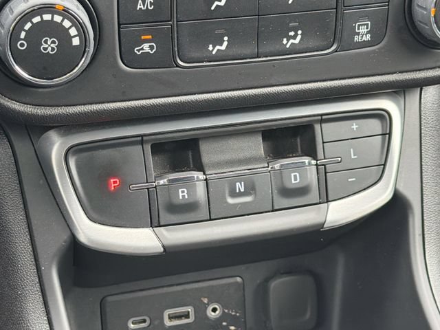 Used 2024 GMC Terrain SLE AWD/4WD image 22