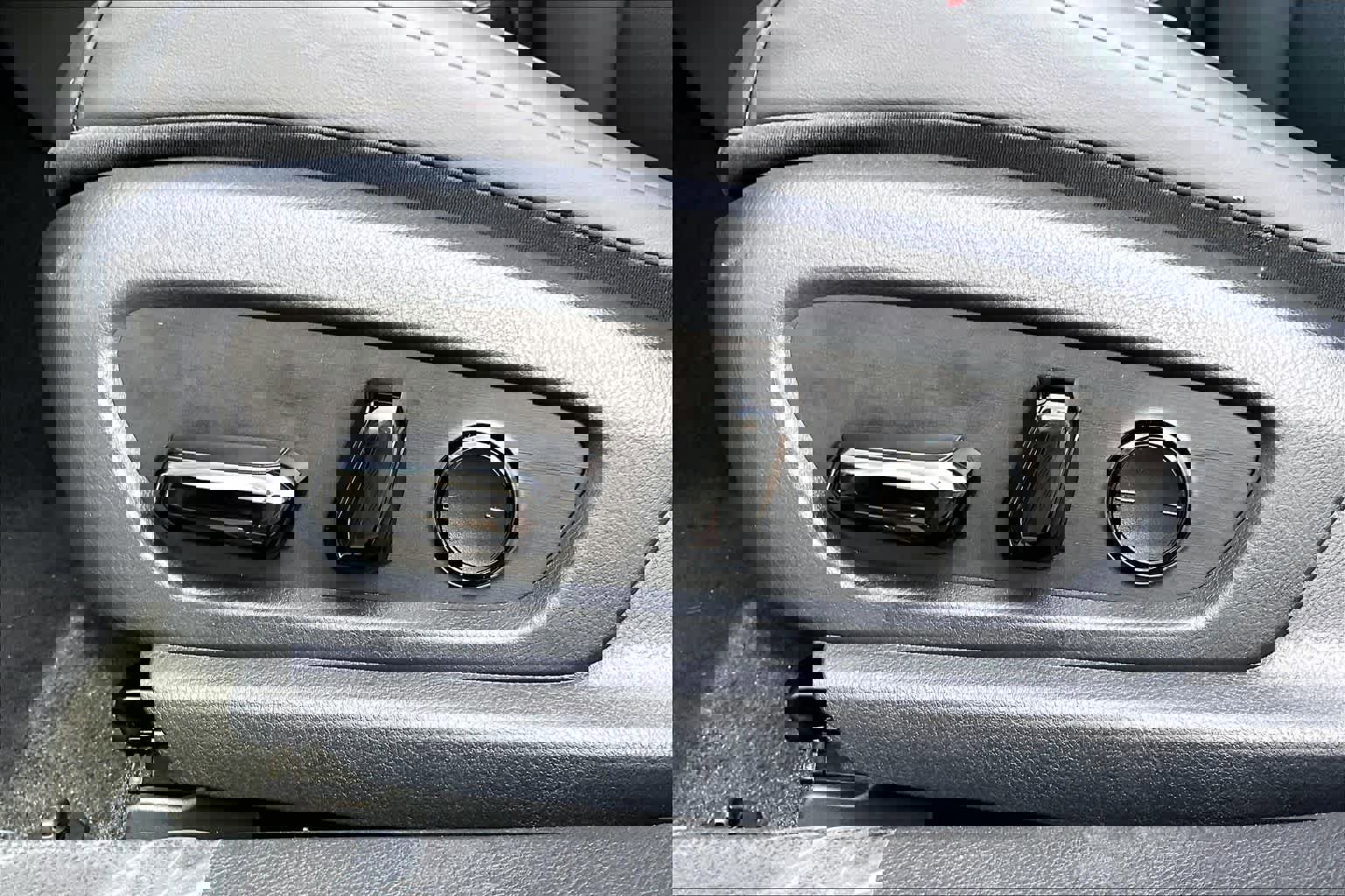 New 2025 Lexus ES 300h w/ Premium Package image 14