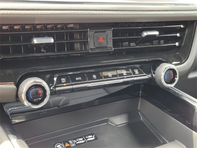 New 2025 Chevrolet Suburban Premier image 25