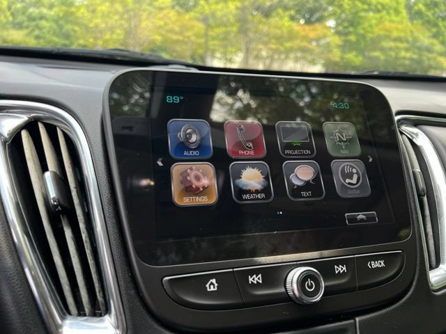Used 2017 Chevrolet Malibu LT w/ Leather Package FWD image 38