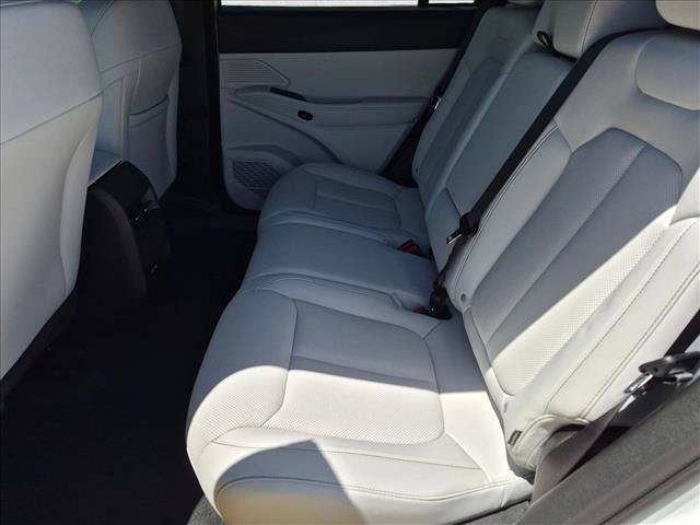New 2026 Jeep Cherokee Limited AWD/4WD image 13