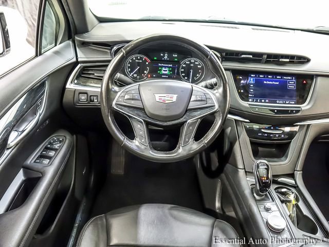 Used 2021 Cadillac XT5 Premium Luxury w/ LPO, Floor Liner Package FWD image 3