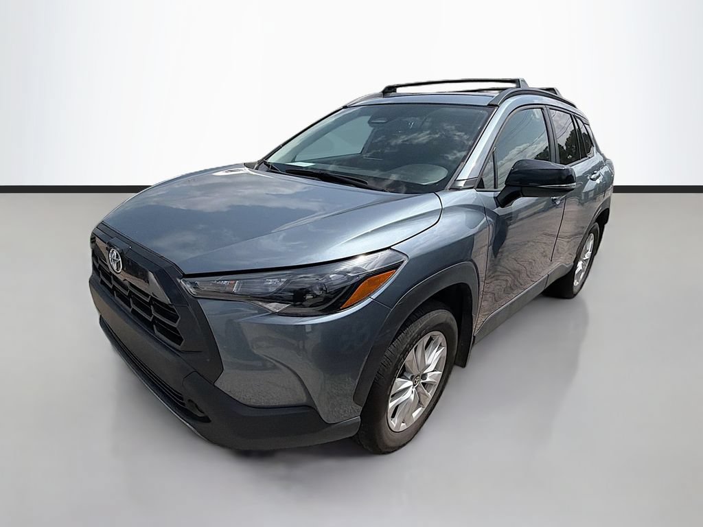 Used 2026 Toyota Corolla Cross LE AWD/4WD image 5