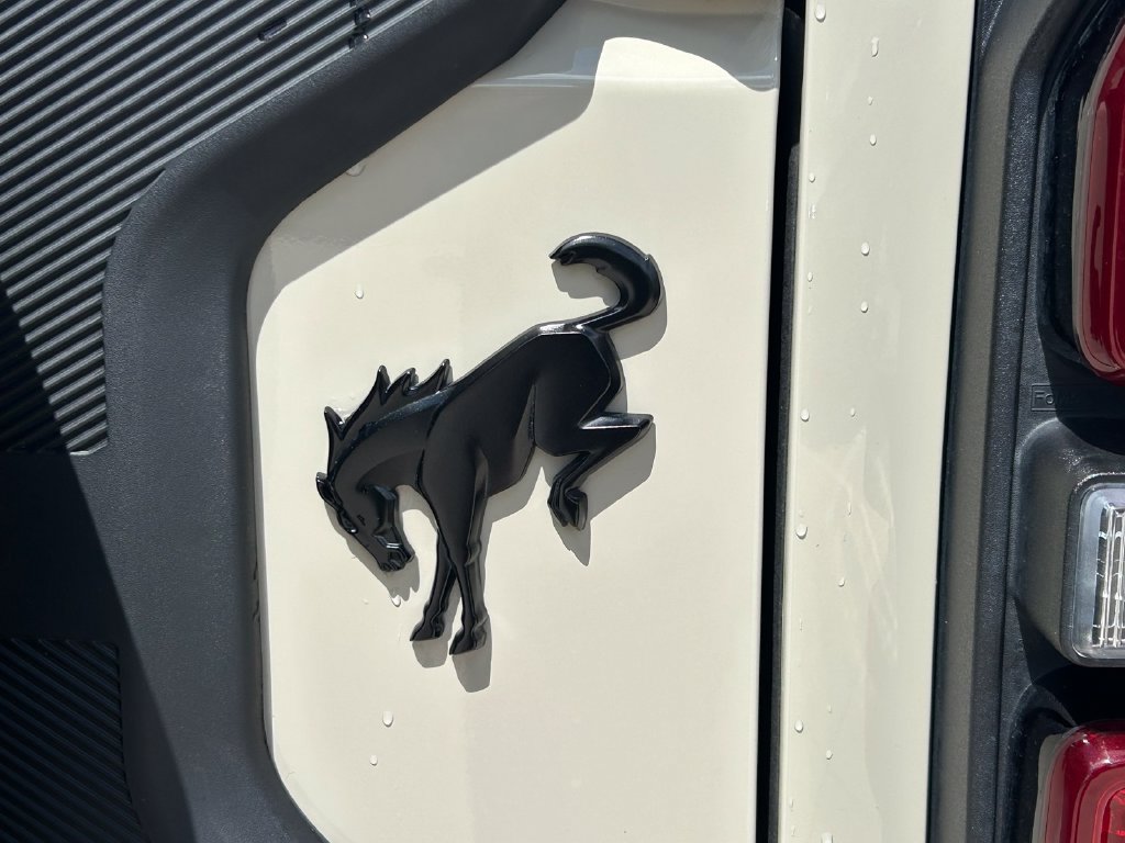 Used 2025 Ford Bronco Raptor AWD/4WD image 13