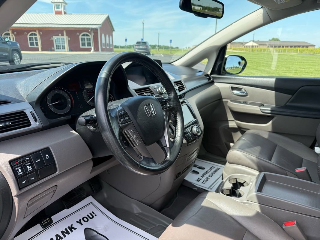 Used 2014 Honda Odyssey Touring Elite image 10