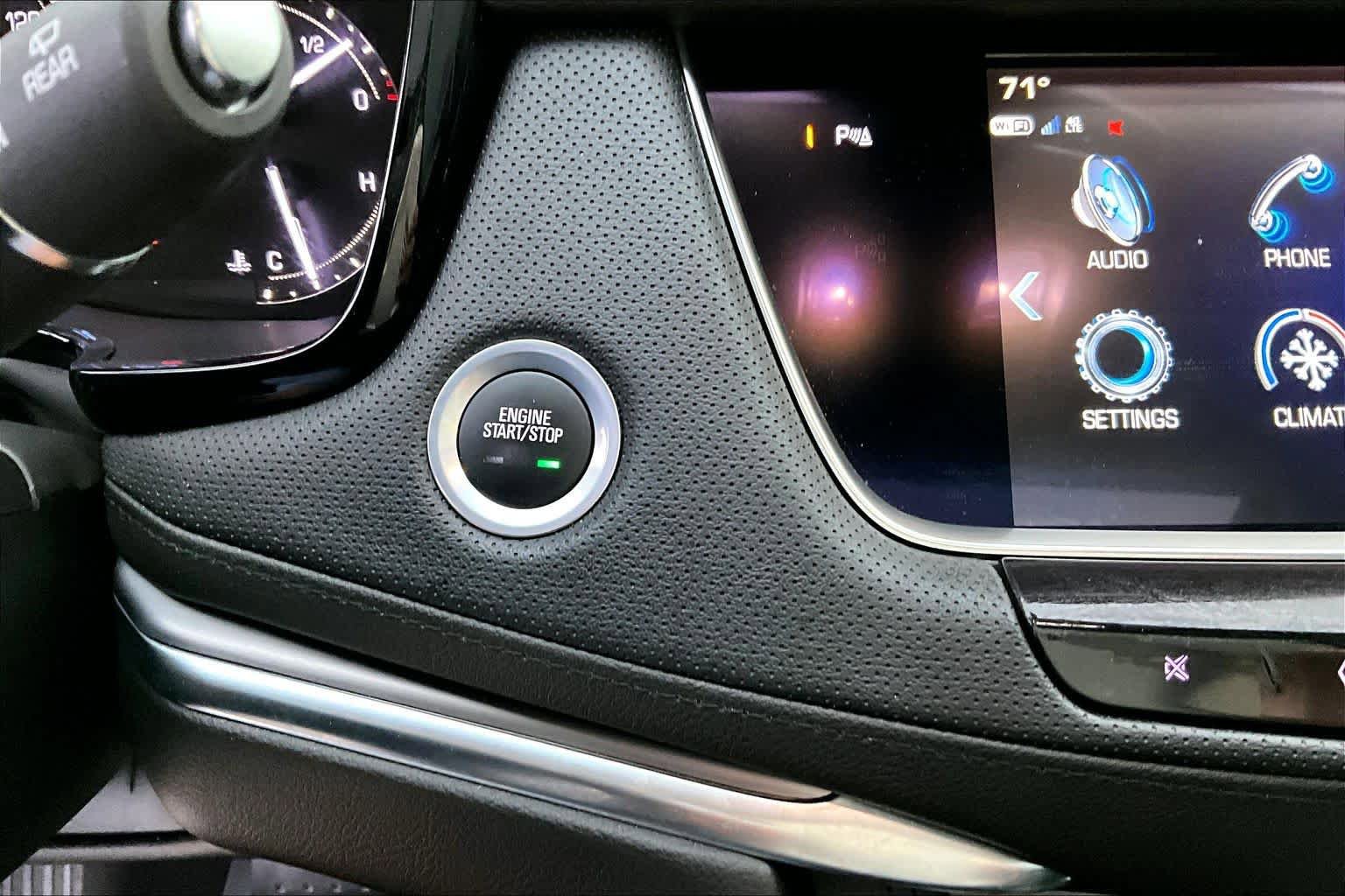 Used 2018 Cadillac XT5 Premium Luxury image 28