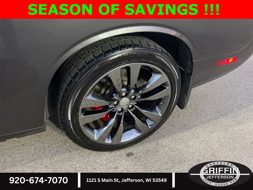 Used 2014 Dodge Challenger SRT8 image 17
