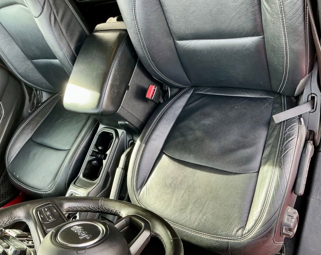 Used 2022 Jeep Gladiator Willys image 40