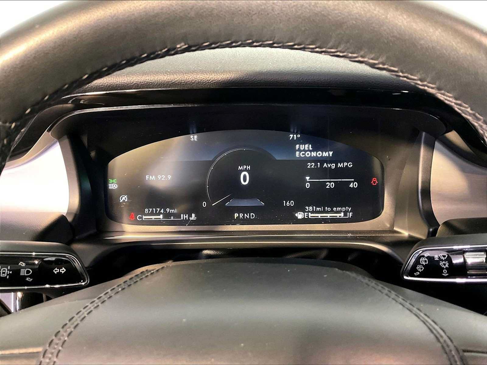 Used 2021 Lincoln Aviator AWD image 29
