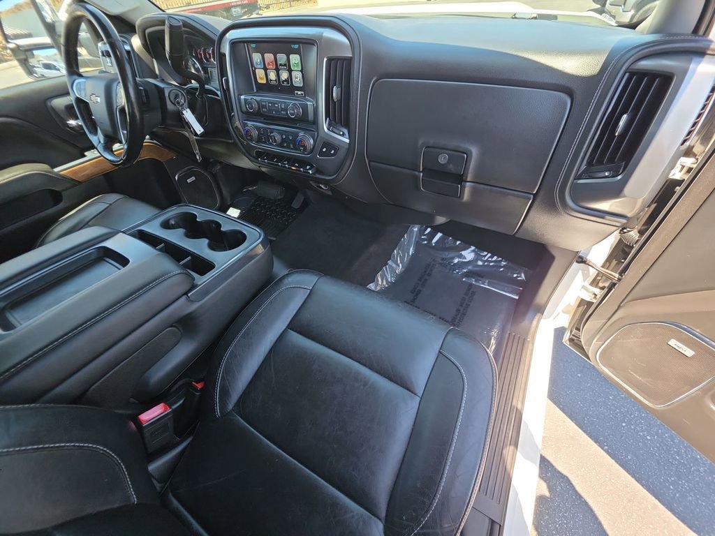 Used 2018 Chevrolet Silverado 2500 LTZ w/ Duramax Plus Package AWD/4WD image 29
