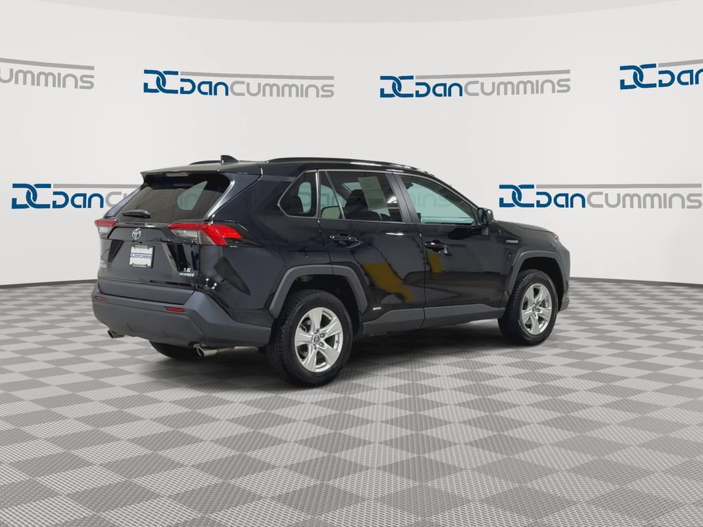 Used 2020 Toyota RAV4 LE AWD/4WD image 8