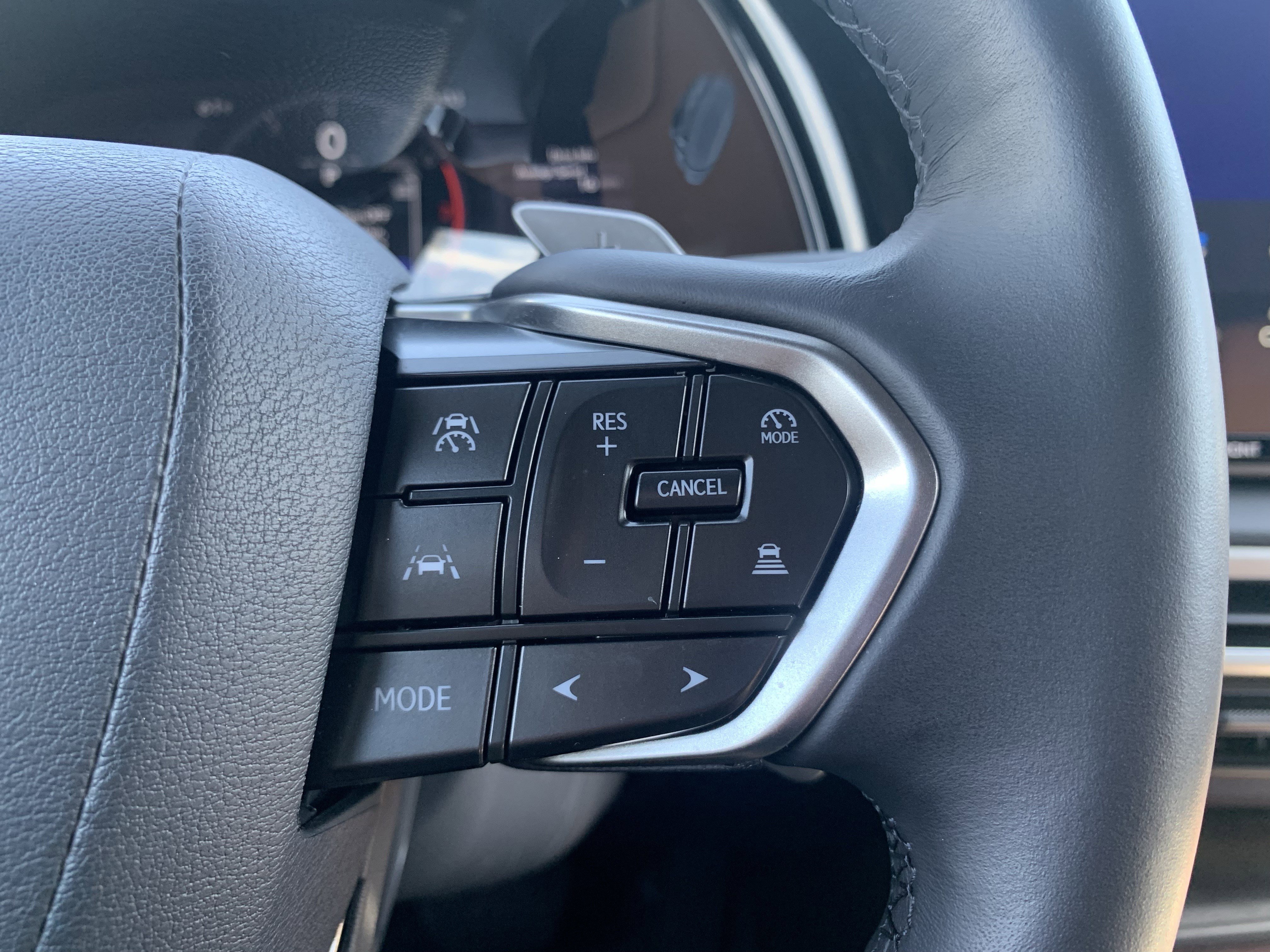 Used 2025 Lexus RX 350 Premium w/ Accessory Package (Z1) image 20