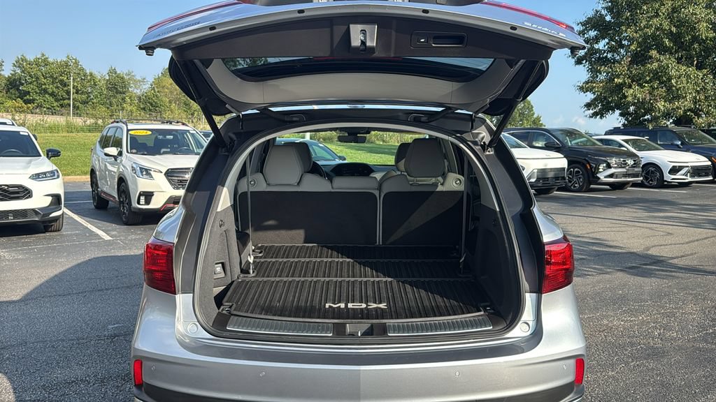 Used 2019 Acura MDX w/ Technology Package AWD/4WD image 10