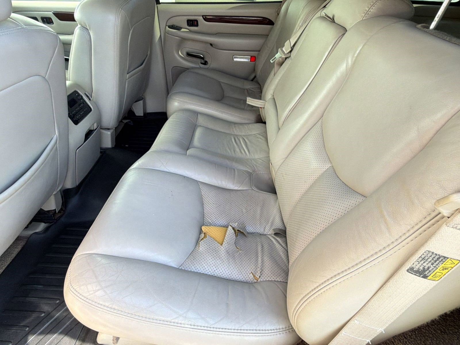 Used 2003 Cadillac Escalade 2WD w/ Marketing Vehicle Package image 26