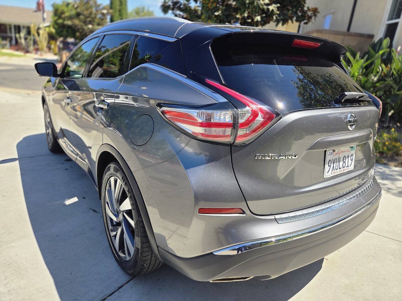 Used 2015 Nissan Murano Platinum w/ Platinum Technology Package FWD image 9