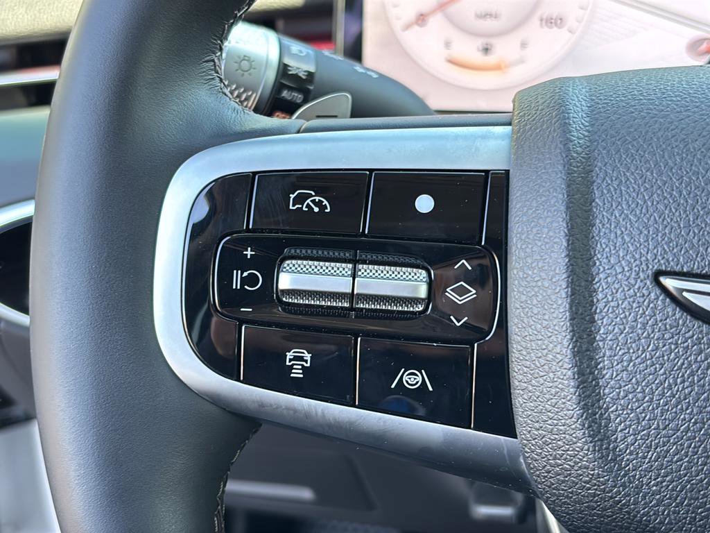 Certified 2026 Genesis GV70 2.5T image 22