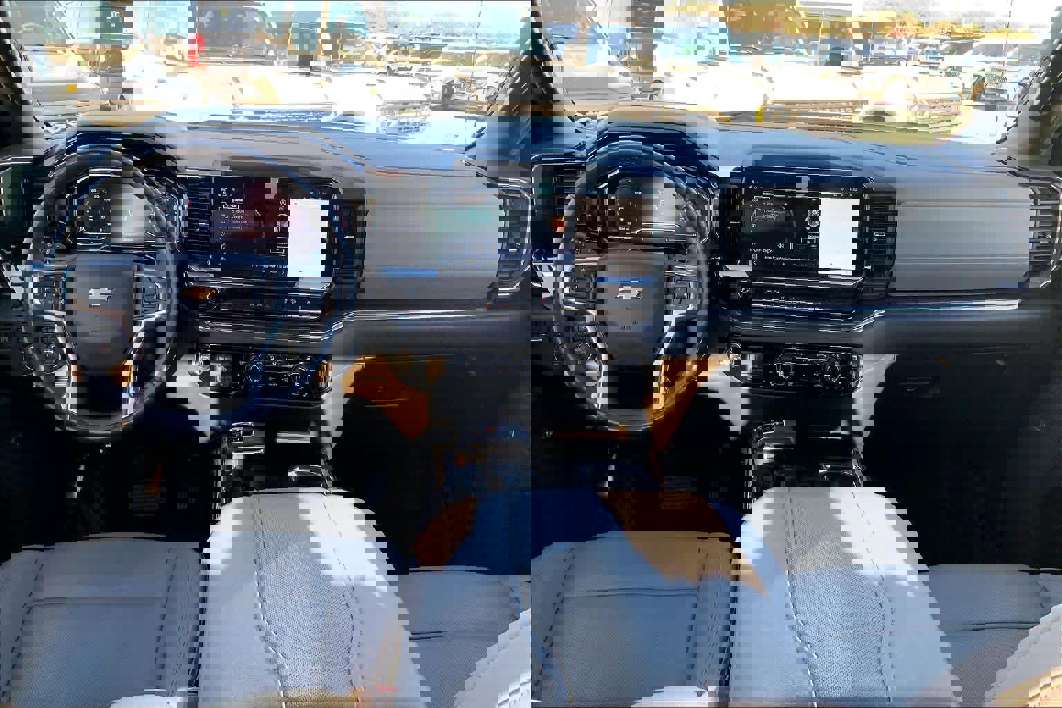 Used 2024 Chevrolet Silverado 1500 LTZ image 16