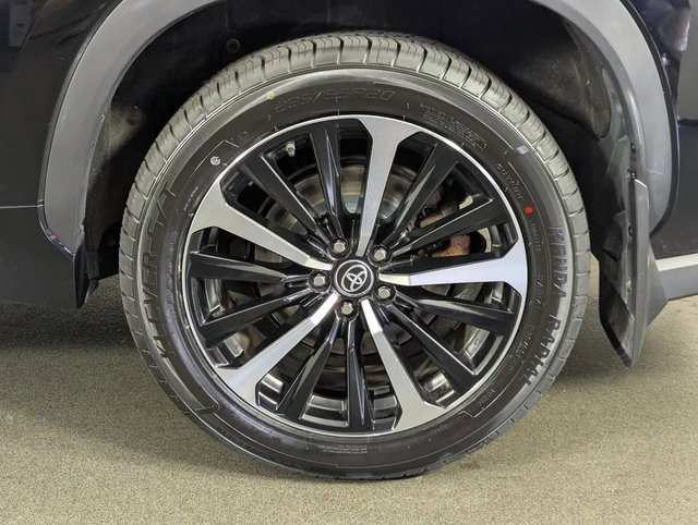 Used 2021 Toyota Highlander XSE image 10