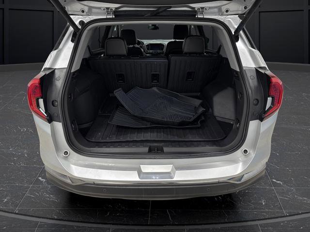 Used 2022 GMC Terrain AT4 w/ Infotainment Package II image 14