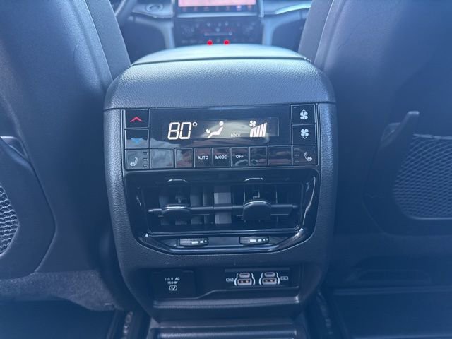 Used 2023 Jeep Grand Cherokee L Overland image 12