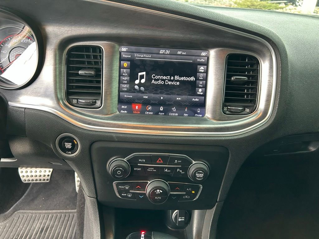 Used 2018 Dodge Charger R/T RWD image 19