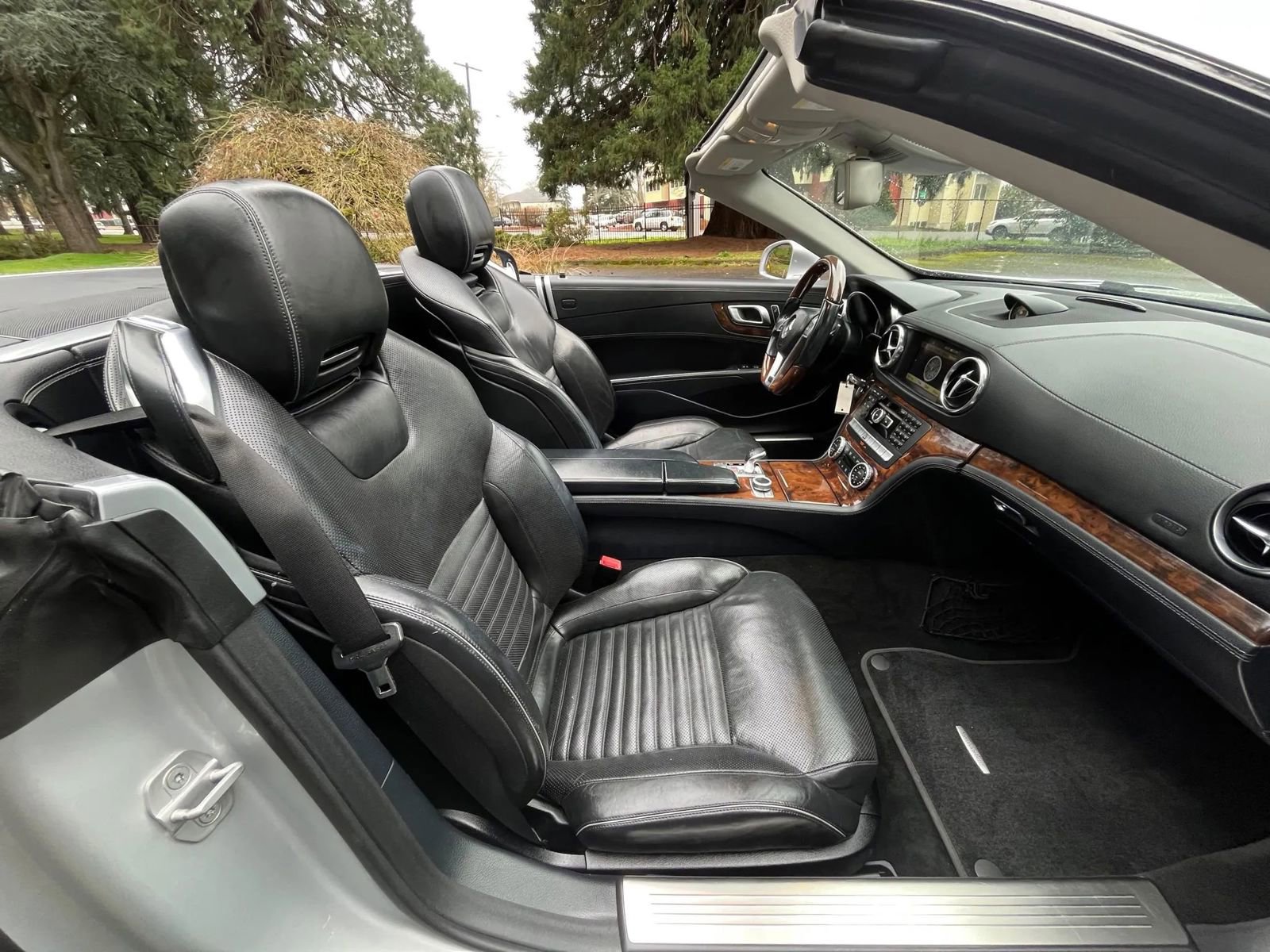 Used 2013 Mercedes-Benz SL 550 w/ Premium Pkg image 10