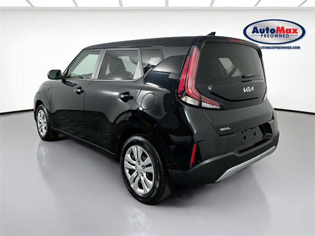 Used 2023 Kia Soul LX image 5