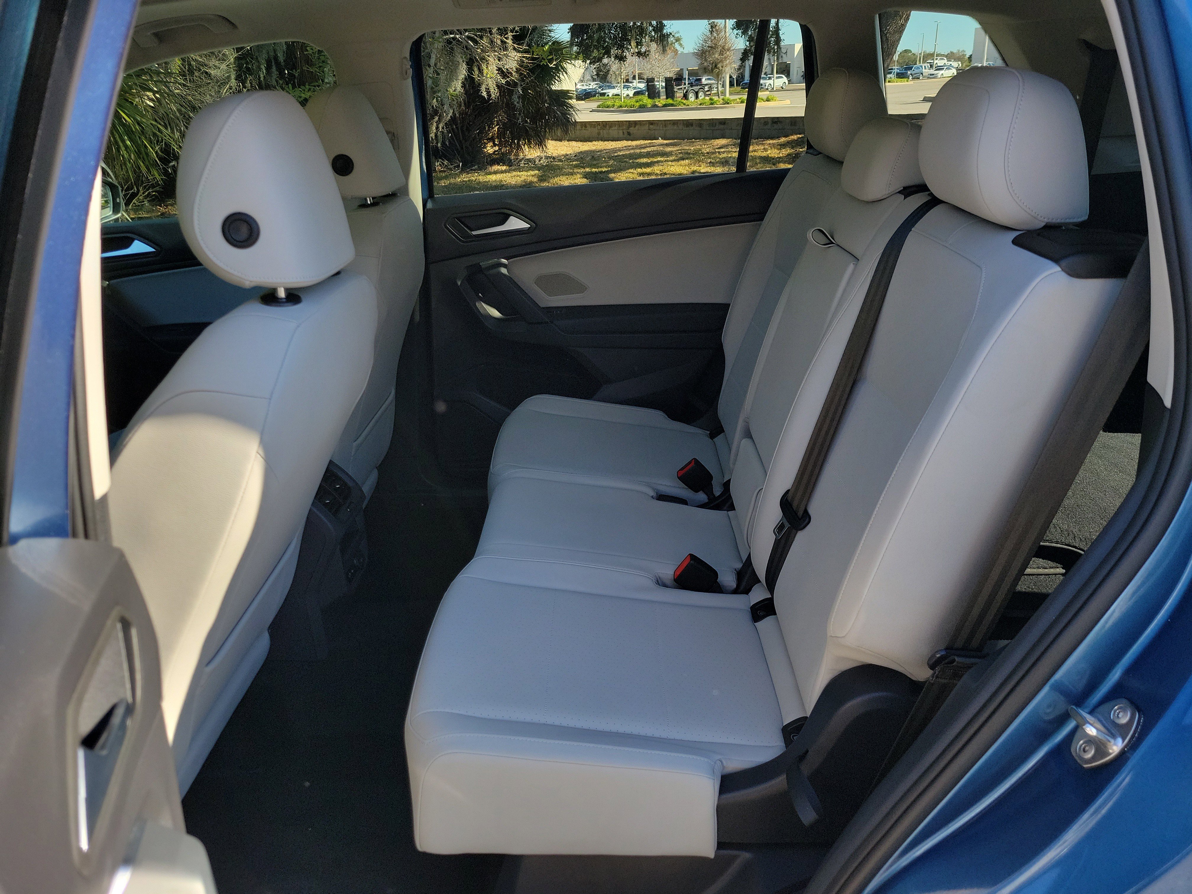 Used 2019 Volkswagen Tiguan SEL image 17