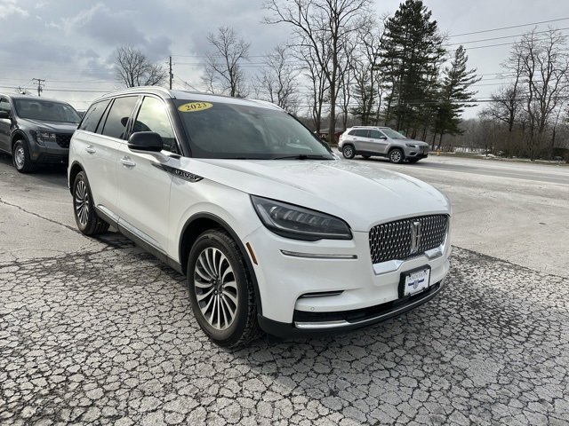 Used 2023 Lincoln Aviator AWD w/ Premium Package image 6