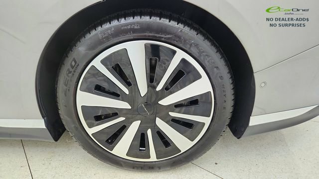 Used 2024 Lucid Air Touring image 62